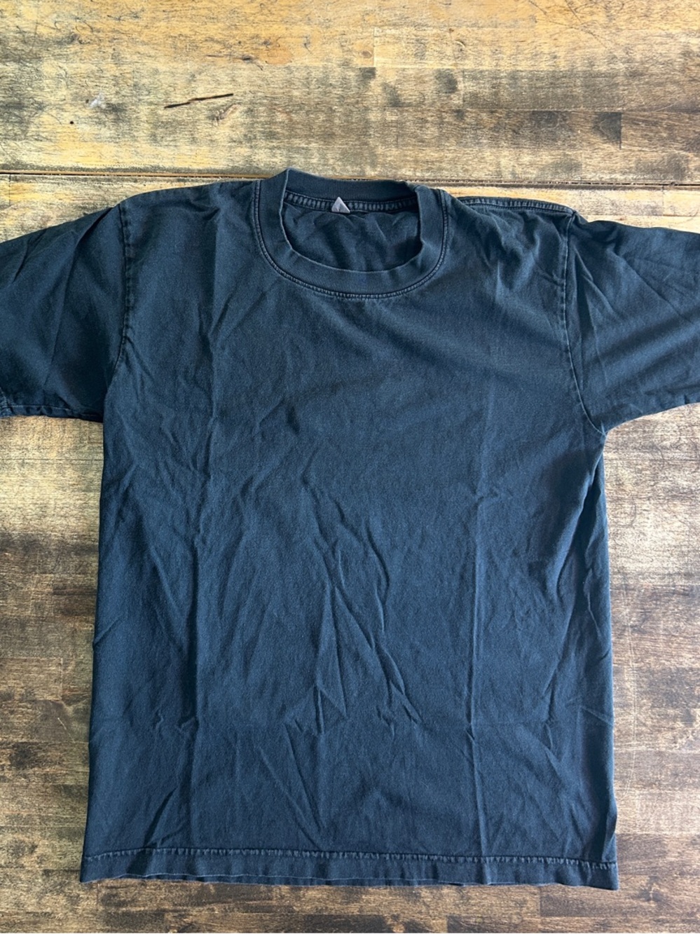 Everybody World Classic Black Crewneck Small Men's T-Shirt